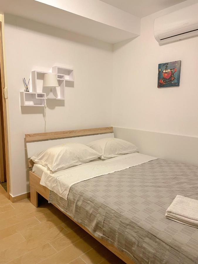 Veronica Rooms, أوباتيا المظهر الخارجي الصورة